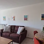 Centre-ville, Rue Michelet, Wifi Apartment Hyeres