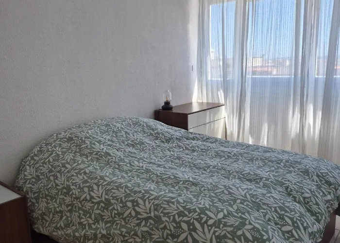 Centre-ville, Rue Michelet, Wifi *